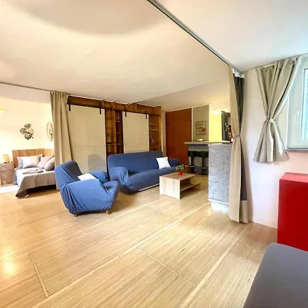 アパート Camilluccia Ponte Milvio Farnesina Luxury Loft With Private Box Parking ローマ