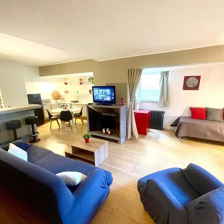 Camilluccia Ponte Milvio Farnesina Luxury Loft With Private Box Parking アパート ローマ